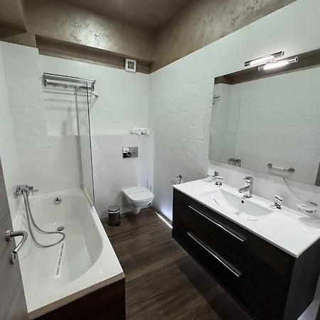 Apartment White Tower-studio Mamaia